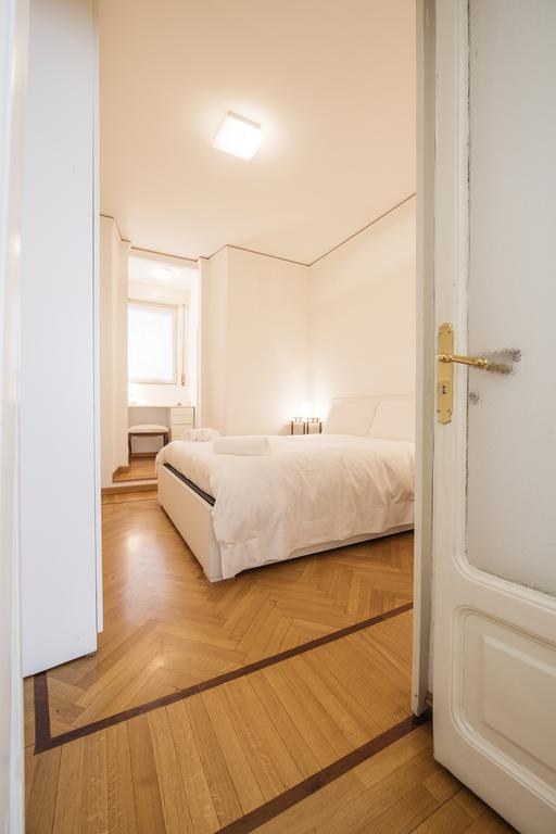 Heart Milan Apartments Duomo Castello Room photo