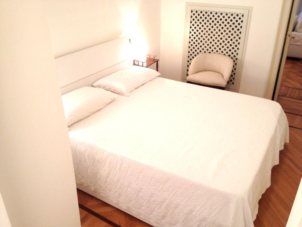 Heart Milan Apartments Duomo Castello Room photo